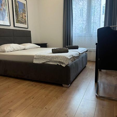 Apartment In The Center Of Póla Kültér fotó