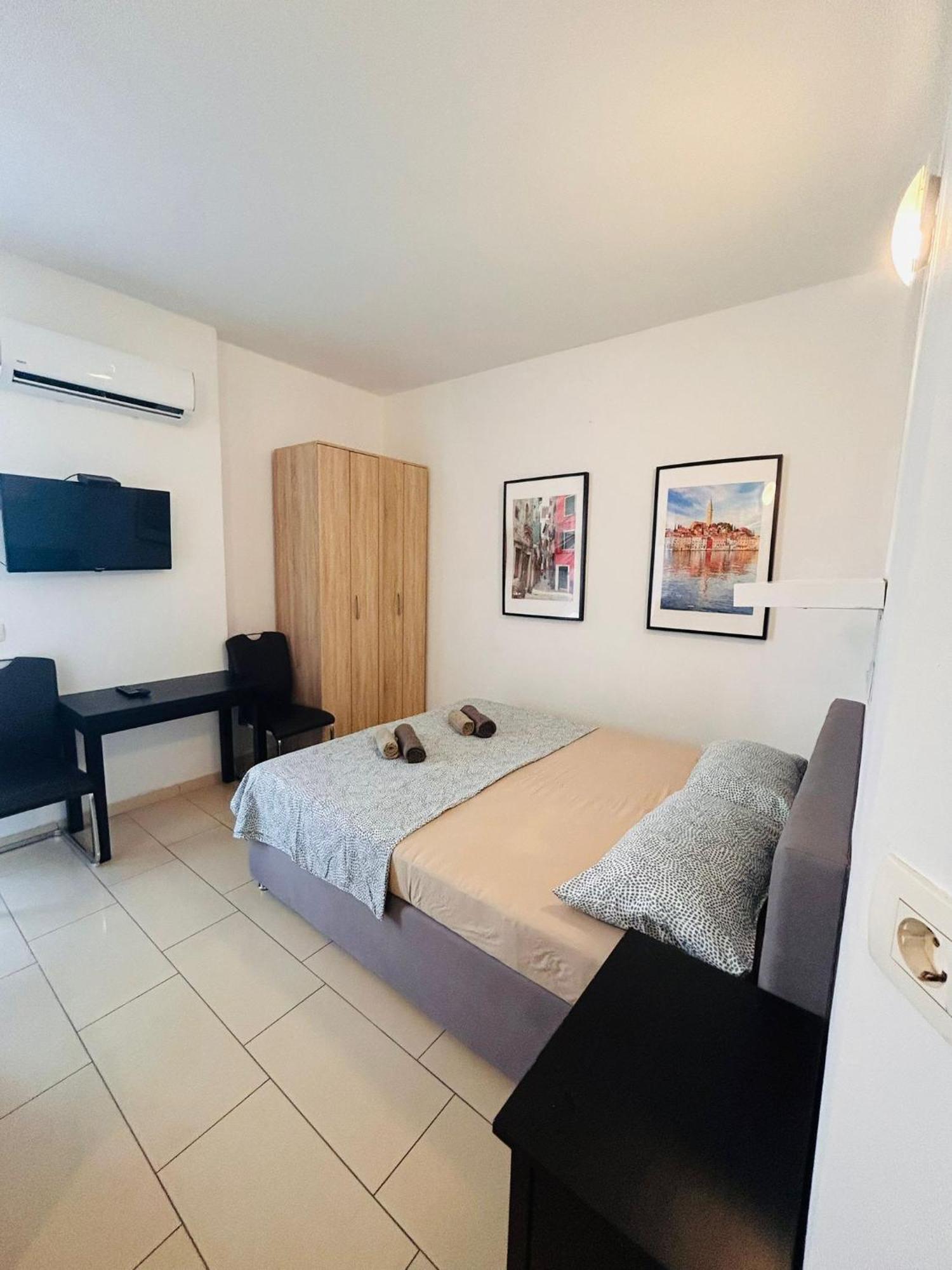 Apartment In The Center Of Póla Kültér fotó